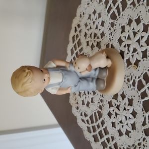 Enesco Memories of Yesterday "I'll Never Leave Your Side" #50008 1998 Figurine